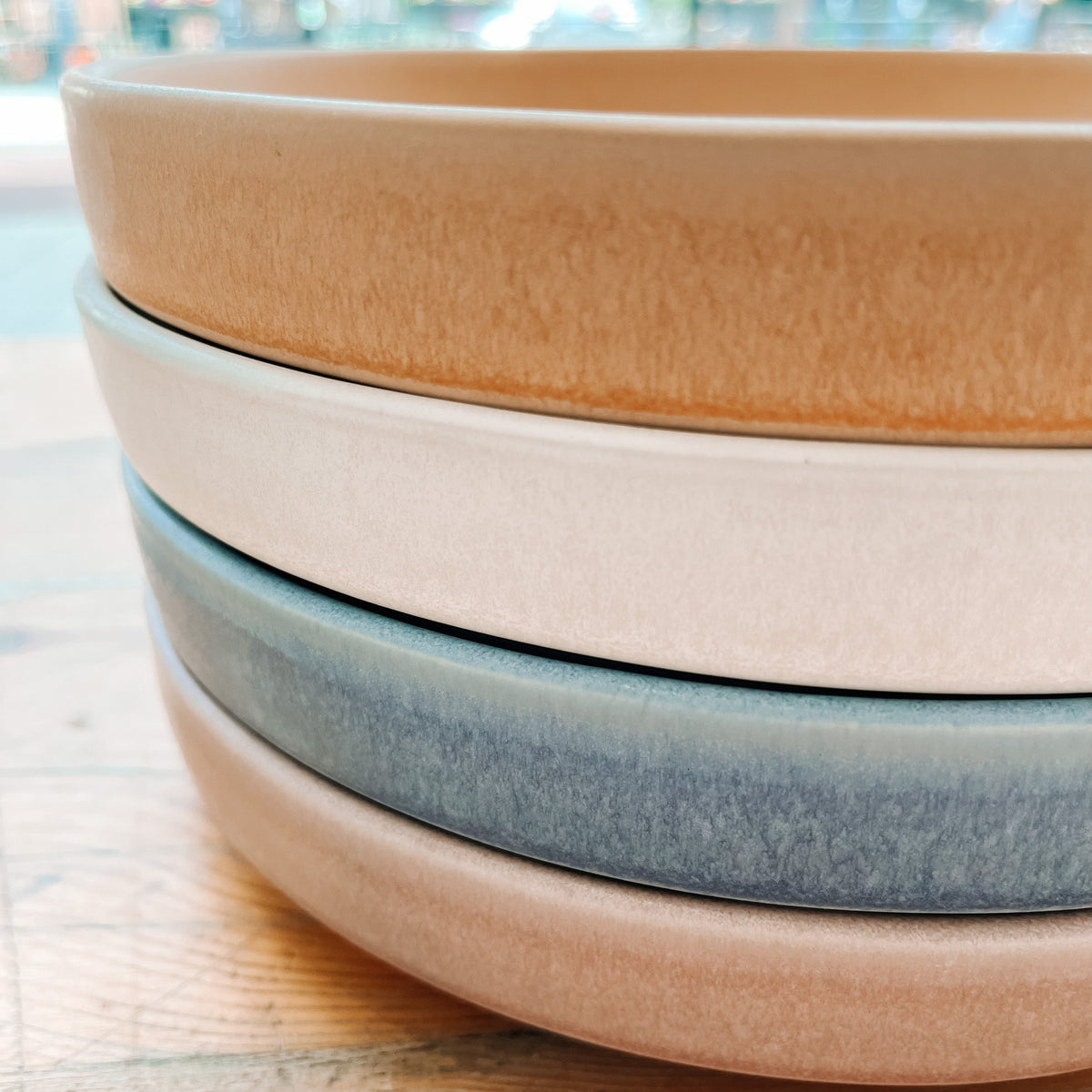 Pastel Coloured High-Rimmed Plate | Set of 4 - THE SUS&TAIN STORE