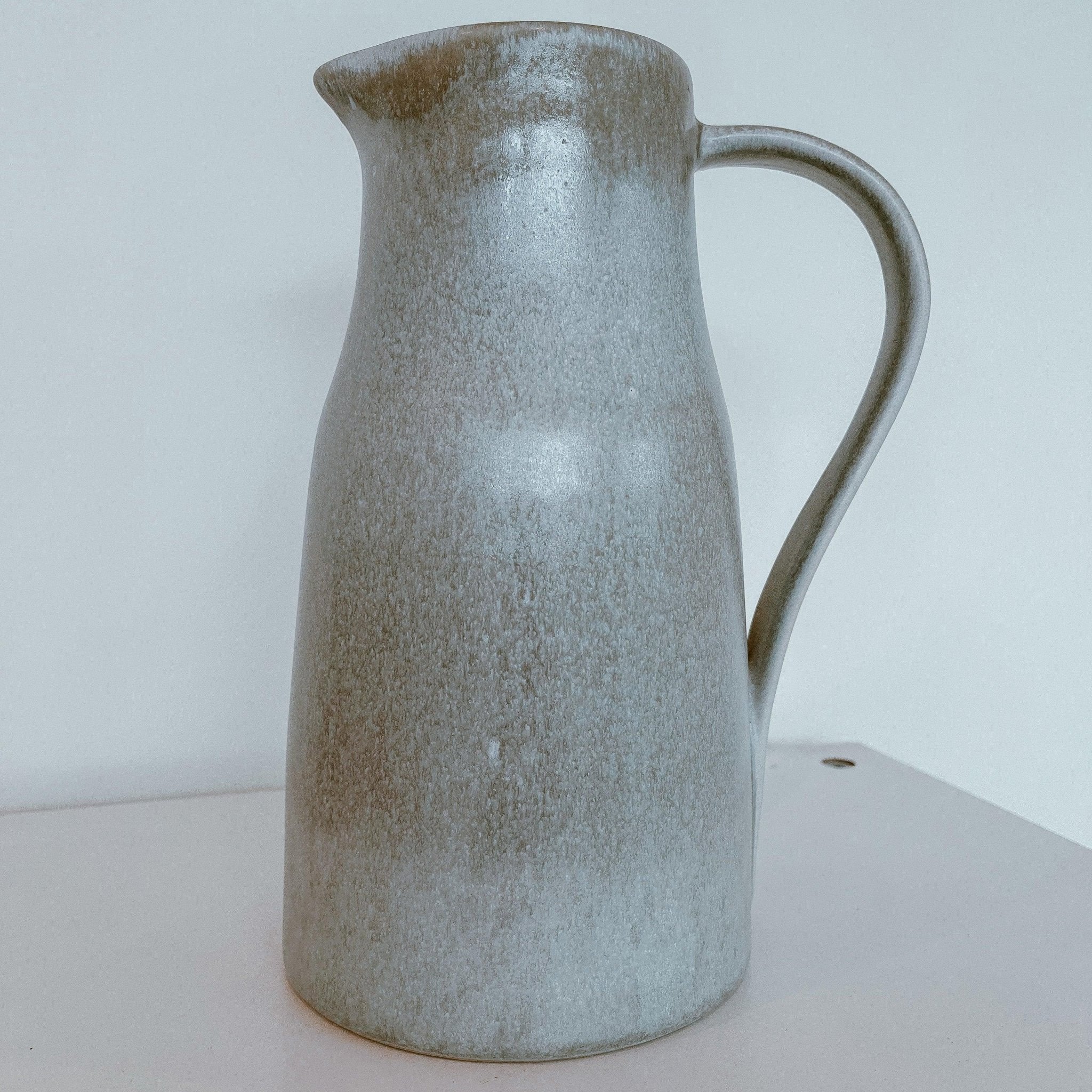Large Smooth Grey Pitcher - THE SUS&TAIN STORE